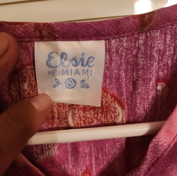 28 ELSIE OF MIAMI PINK/ RED SCRUB HEARTS SIZE MEDIUM P2P 23" - Picture 4 of 6